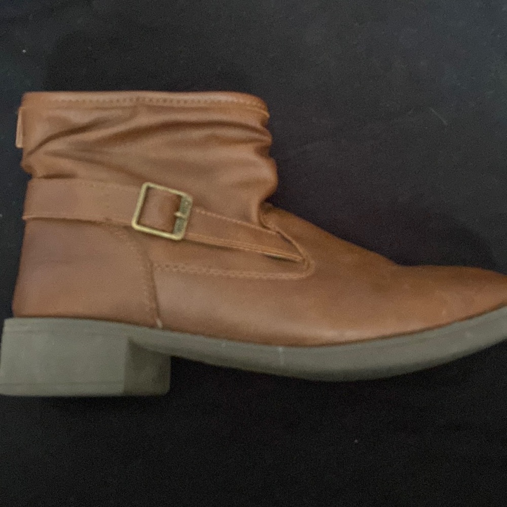 Brown boots